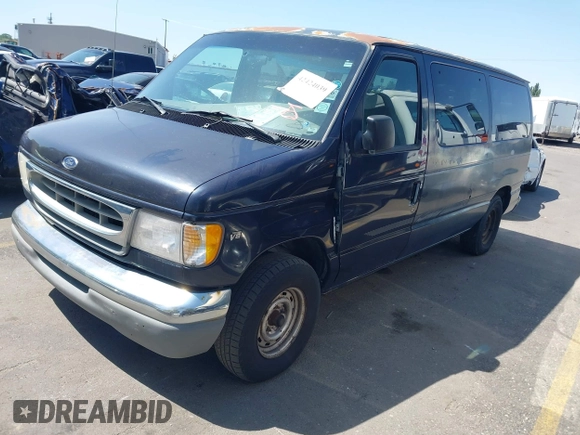 2000 Ford Econoline Passenger XL with VIN 1FMRE11L2YHB12900, listed as a IAAI auction lot 42424039 with 160,366 mi miles and . Bid and sale history available at DreamBid. Image 2.