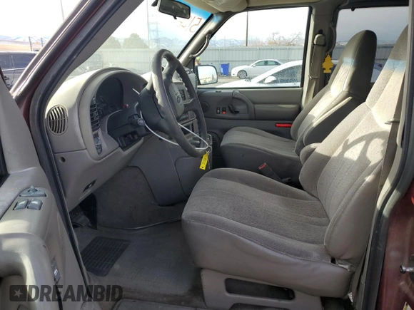 2004 Chevrolet Astro with VIN 1GNDM19X04B114559, listed as a Copart auction lot 42587645 with 212,760 mi miles and Salvage Title. Bid and sale history available at carsss.com. Image 7.