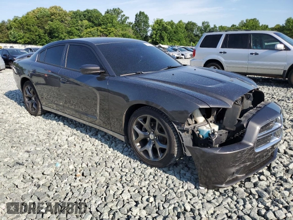 2014 Dodge Charger SXT z VIN 2C3CDXHG1EH315764, wystawiony jako Copart lot #57605135 z przebiegiem 273 912 mil mil oraz Szkoda całkowita • Salvage title. Historia ofert i sprzedaży dostępna na DreamBid. Obrazek 4.