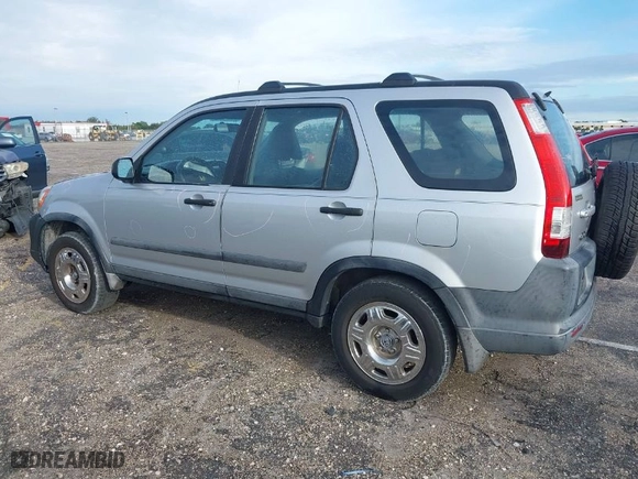 2005 Honda CR-V LX with VIN SHSRD68595U302483, listed as a IAAI auction lot 40528497 with 171,311 mi miles. Bid and sale history available at carsss.com. Image 3.