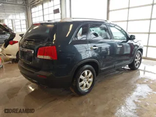 2012 Kia Sorento LX with VIN 5XYKT4A6XCG240584, listed as a IAAI auction lot 41575389 with 285,464 mi miles. Bid and sale history available at carsss.com. Image 4.