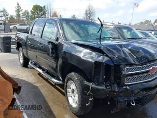 2013 Chevrolet Silverado 1500 LT with VIN 3GCPKSE71DG329253, listed as a IAAI auction lot 41723597 with 164,539 mi miles. Bid and sale history available at carsss.com. Image 1.