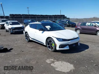 2023 Kia EV6 GT with VIN KNDC5DLEXP5092471, listed as a IAAI auction lot 41810782 with 32,557 mi miles. Bid and sale history available at carsss.com. Image 1.