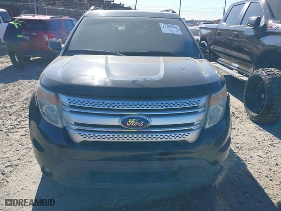 2013 Ford Explorer XLT with VIN 1FM5K7D8XDGA01058, listed as a IAAI auction lot 41281938 with 161,788 mi miles. Bid and sale history available at carsss.com. Image 12.