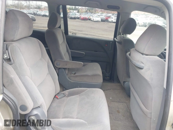 2005 Honda Odyssey LX with VIN 5FNRL38255B085979, listed as a IAAI auction lot 41971745 with 161,170 mi miles. Bid and sale history available at carsss.com. Image 8.