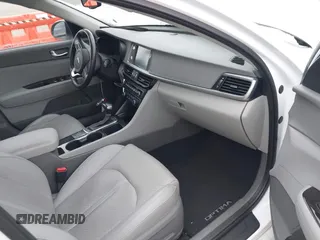 2016 Kia Optima EX with VIN 5XXGU4L30GG086743, listed as a IAAI auction lot 41275516 with 118,699 mi miles. Bid and sale history available at carsss.com. Image 5.