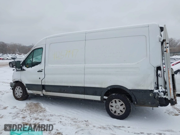 2021 Ford Transit Cargo with VIN 1FTBR1C87MKA51317, listed as a IAAI auction lot 41257947 with 62,000 mi miles and . Bid and sale history available at DreamBid. Image 14.