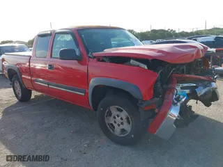 2006 Chevrolet Silverado 1500 LT1 with VIN 1GCEK19B46E108918, listed as a IAAI auction lot 41724888 with 194,619 mi miles. Bid and sale history available at carsss.com. Image 1.