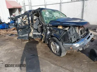 2006 Chevrolet Silverado 1500 LT1 with VIN 2GCEK13T161192022, listed as a IAAI auction lot 40795760 with Not Provided miles. Bid and sale history available at carsss.com. Image 1.