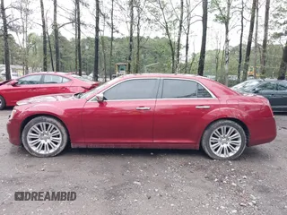 2014 Chrysler 300 C z VIN 2C3CCAET9EH157059, wystawiony jako IAAI lot #41979473 z przebiegiem 111 099 mil mil oraz . Historia ofert i sprzedaży dostępna na DreamBid. Obrazek 15.