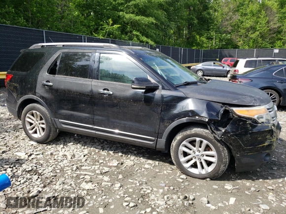 2013 Ford Explorer XLT with VIN 1FM5K7D91DGA53185, listed as a Copart auction lot 55802305 with 216,210 mi miles and Salvage title. Bid and sale history available at DreamBid. Image 4.