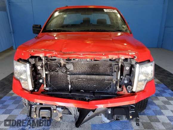 2013 Ford F-150 XL with VIN 1FTMF1CF2DFD31607, listed as a Copart auction lot 84972754 with 119,680 mi miles and Clean title. Bid and sale history available at DreamBid. Image 5.