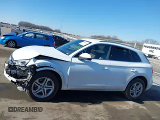 2019 Audi Q5 Premium with VIN WA1ANAFY1K2112607, listed as a IAAI auction lot 41482680 with 58,000 mi miles. Bid and sale history available at carsss.com. Image 15.