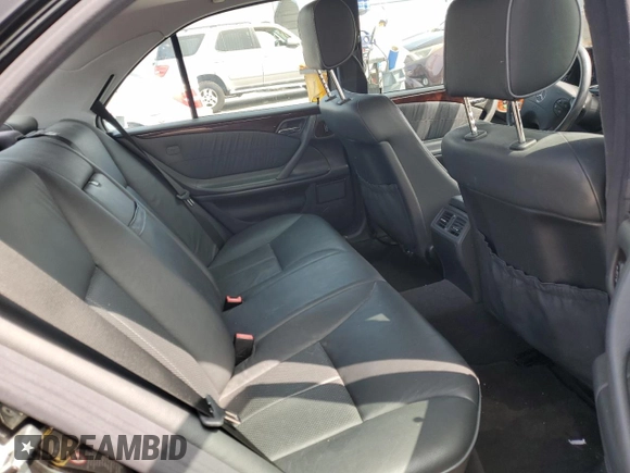 2002 Mercedes-Benz E-Class with VIN WDBJF82JX2X064384, listed as a Copart auction lot 53058325 with 188,440 mi miles and Salvage Title. Bid and sale history available at carsss.com. Image 10.