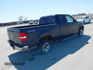 2006 Ford F-150 XLT with VIN 1FTPX14506NA41570, listed as a IAAI auction lot 41963266 with 151,380 mi miles. Bid and sale history available at carsss.com. Image 4.
