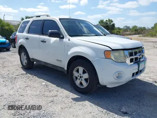 2008 Ford Escape XLT с VIN 1FMCU03178KB06625, выставлен на аукционе IAAI как лот 42145923 с пробегом 211 982 миль миль и . История ставок и продаж доступна на DreamBid. Изображение 1.