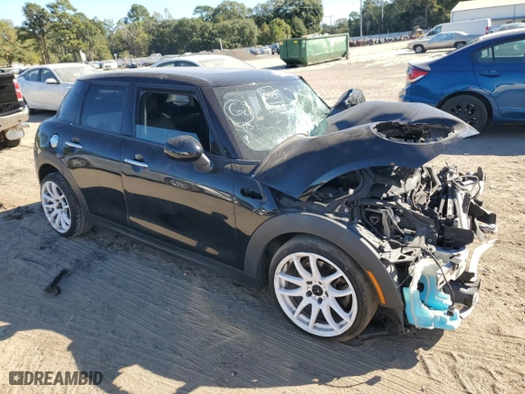 2015 MINI Cooper Hardtop 4 Door S with VIN WMWXU3C55FT892438, listed as a Copart auction lot 76180844 with 0 mi miles and Salvage Title. Bid and sale history available at carsss.com. Image 4.