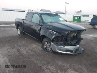 2020 Ram 1500 SLT z VIN 1C6RR7TT1LS109319, wystawiony jako IAAI lot #41657535 z przebiegiem 82 335 mil mil oraz . Historia ofert i sprzedaży dostępna na DreamBid. Obrazek 1.