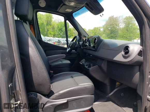 2021 Mercedes-Benz Sprinter with VIN W1W9ED3Y4MT061958, listed as a Copart auction lot 53903584 with 18,792 mi miles and Clean Title. Bid and sale history available at DreamBid. Image 5.
