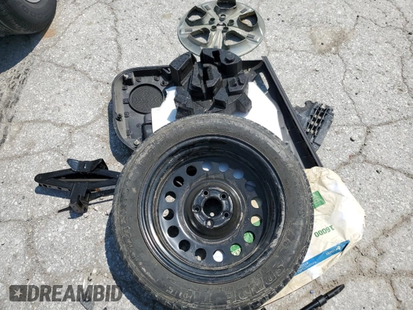 2013 Ford Escape SE with VIN 1FMCU9GX7DUA54057, listed as a Copart auction lot 60040545 with 173,086 mi miles and Salvage title. Bid and sale history available at DreamBid. Image 13.