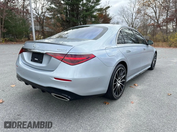 2021 Mercedes-Benz S 580 with VIN W1K6G7GB8MA039284, listed as a Copart auction lot 55825815 with 77,726 mi miles and Clean Title. Bid and sale history available at carsss.com. Image 4.