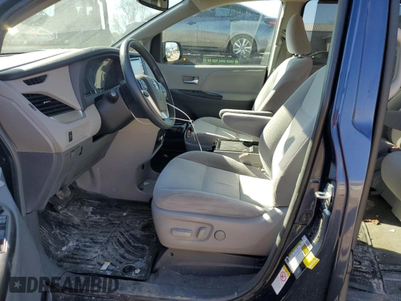 2018 Toyota Sienna LE Auto Access Seat with VIN 5TDKZ3DCXJS910757, listed as a Copart auction lot 46435435 with 80,774 mi miles and Salvage Title. Bid and sale history available at carsss.com. Image 7.