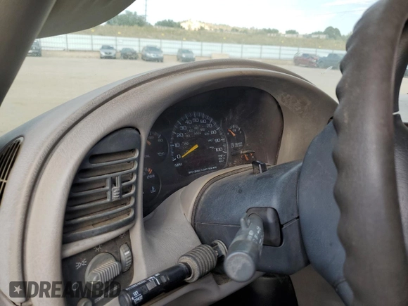 2001 GMC Safari Cargo with VIN 1GTDL19WX1B511307, listed as a Copart auction lot 73631264 with Not Provided miles and Salvage Title. Bid and sale history available at carsss.com. Image 9.