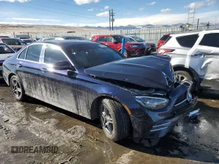 2023 Mercedes-Benz E 350 with VIN W1KZF8EBXPB189503, listed as a Copart auction lot 42394345 with 16,965 mi miles and Salvage Title. Bid and sale history available at DreamBid. Image 4.