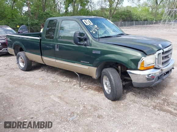 2000 Ford Super Duty F-250 XL with VIN 1FTNX21F9YED75853, listed as a IAAI auction lot 42152135 with 212,078 mi miles. Bid and sale history available at carsss.com. Image 1.