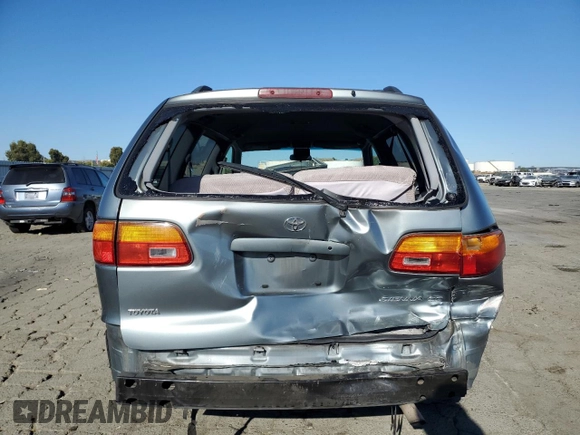2000 Toyota Sienna CE with VIN 4T3ZF19C9YU222343, listed as a Copart auction lot 69520224 with 524,710 mi miles and Salvage Title. Bid and sale history available at carsss.com. Image 6.