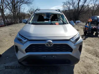 2024 Toyota RAV4 XLE with VIN 2T3P1RFV9RC473070, listed as a Copart auction lot 47891675 with 7,188 mi miles and Salvage Title. Bid and sale history available at DreamBid. Image 5.