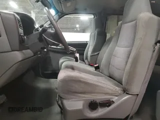 2003 Ford Excursion XLT with VIN 1FMNU41S53ED48526, listed as a Copart auction lot 41813965 with 190,952 mi miles and Salvage title. Bid and sale history available at DreamBid. Image 7.