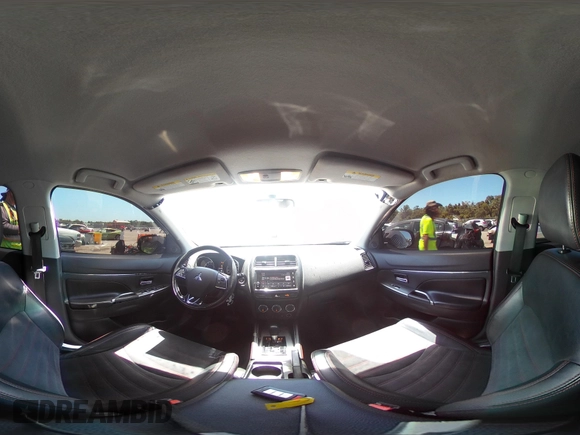 2018 Mitsubishi Outlander SE with VIN JA4AP3AW9JU012575, listed as a IAAI auction lot 42303672 with 97,524 mi miles and . Bid and sale history available at DreamBid. Image 18.