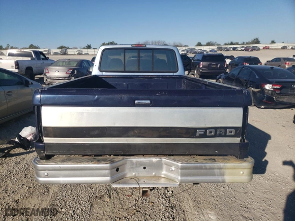 1997 Ford F-250 with VIN 1FTHX26H7VEB07077, listed as a Copart auction lot 75076324 with 126,666 mi miles and Salvage Title. Bid and sale history available at carsss.com. Image 6.
