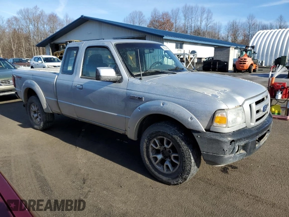 2007 Ford Ranger XL z VIN 1FTZR15EX7PA64703, wystawiony jako Copart lot #86353454 z przebiegiem 261 362 mil mil oraz Czysty tytuł • Clean title. Historia ofert i sprzedaży dostępna na DreamBid. Obrazek 4.