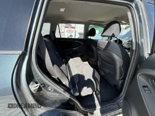 2008 Toyota RAV4 Sport с VIN JTMBD32V585124738, выставлен на аукционе Copart как лот 51602015 с пробегом 226 042 миль миль и Списание • Salvage title. История ставок и продаж доступна на DreamBid. Изображение 10.