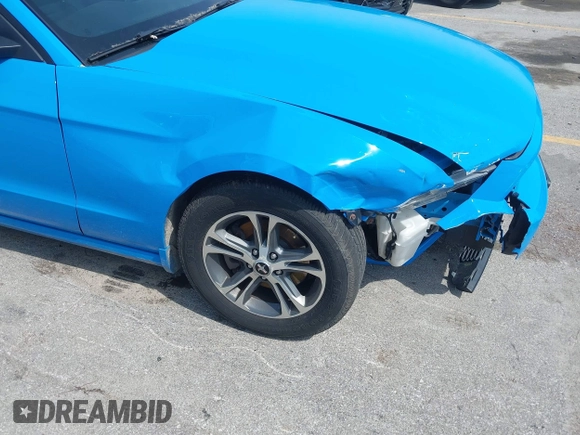 2013 Ford Mustang V6 with VIN 1ZVBP8AM9D5257832, listed as a IAAI auction lot 42504860 with 87,337 mi miles and . Bid and sale history available at DreamBid. Image 17.