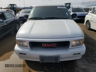 1997 GMC Sonoma SLS with VIN 1GTCS19X7V8517253, listed as a Copart auction lot 43829035 with 102,976 mi miles and Salvage Title. Bid and sale history available at carsss.com. Image 5.