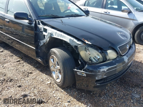 2004 Lexus GS 300 z VIN JT8BD69SX40193136, wystawiony jako IAAI lot #41392997 z przebiegiem 287 111 mil mil oraz . Historia ofert i sprzedaży dostępna na DreamBid. Obrazek 6.