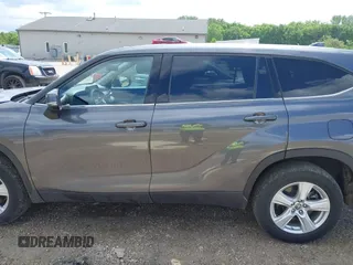 2021 Toyota Highlander L z VIN 5TDCZRAH6MS538197, wystawiony jako IAAI lot #42322488 z przebiegiem 129 014 mil mil oraz . Historia ofert i sprzedaży dostępna na DreamBid. Obrazek 14.