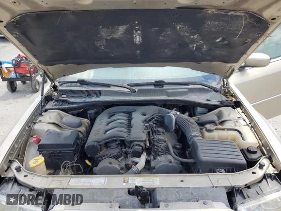 2009 Chrysler 300 Touring with VIN 2C3KA53V69H592639, listed as a Copart auction lot 55209775 with 107,751 mi miles and Salvage Title. Bid and sale history available at DreamBid. Image 11.