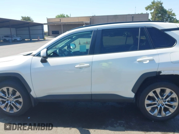 2022 Toyota RAV4 XLE Premium с VIN 2T3A1RFV5NW254749, выставлен на аукционе IAAI как лот 42458461 с пробегом 46 971 миль миль и . История ставок и продаж доступна на DreamBid. Изображение 15.
