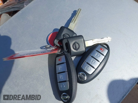 2017 Nissan Titan SV z VIN 1N6AA1E52HN515444, wystawiony jako IAAI lot #42020151 z przebiegiem 156 391 mil mil oraz . Historia ofert i sprzedaży dostępna na DreamBid. Obrazek 11.