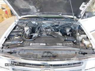 1995 Chevrolet Blazer with VIN 1GNDT13W0S2182537, listed as a IAAI auction lot 42647704 with 288,515 mi miles and . Bid and sale history available at DreamBid. Image 10.