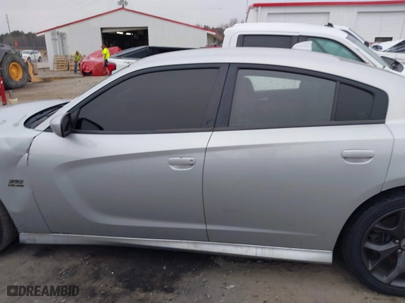 2019 Dodge Charger R/T with VIN 2C3CDXCT2KH605656, listed as a IAAI auction lot 41464186 with 118,254 mi miles. Bid and sale history available at carsss.com. Image 15.