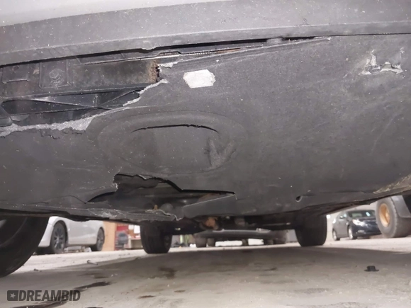 2018 Hyundai Tucson Value with VIN KM8J3CA22JU688957, listed as a IAAI auction lot 41868195 with 117,256 mi miles. Bid and sale history available at carsss.com. Image 6.
