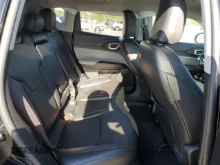 2022 Jeep Compass Latitude Lux with VIN 3C4NJDFB0NT151739, listed as a Copart auction lot 55200065 with 18,782 mi miles and Salvage title. Bid and sale history available at DreamBid. Image 11.