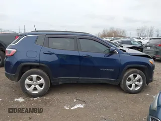 2018 Jeep Compass Latitude with VIN 3C4NJDBBXJT467634, listed as a IAAI auction lot 41305065 with 73,573 mi miles. Bid and sale history available at carsss.com. Image 13.