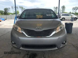 2012 Toyota Sienna XLE AAS с VIN 5TDYK3DC1CS240100, выставлен на аукционе Copart как лот 56975235 с пробегом 251 340 миль миль и Списание • Salvage title. История ставок и продаж доступна на DreamBid. Изображение 5.