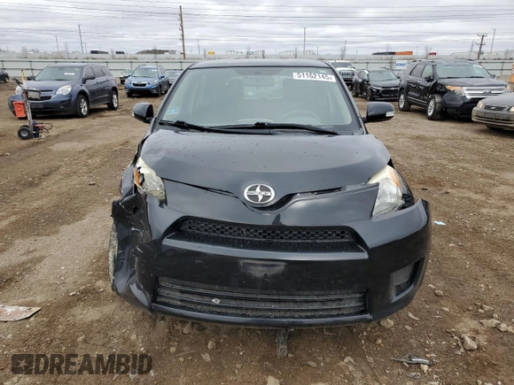 2011 Scion xD z VIN JTKKU4B40B1014314, wystawiony jako Copart lot #51162145 z przebiegiem 178 419 mil mil oraz Szkody całkowita. Historia ofert i sprzedaży dostępna na DreamBid. Obrazek 5.